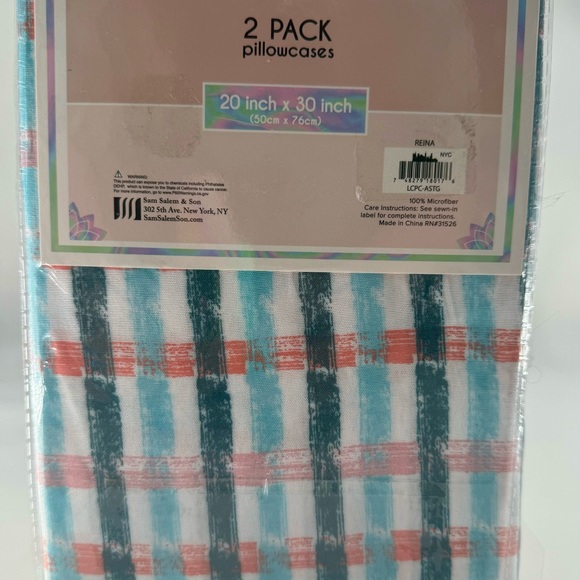 Lulu & Coco 2 Pack Pillowcases Reina Pattern 20” X 30”  Microfiber NEW Bedding - Picture 4 of 4